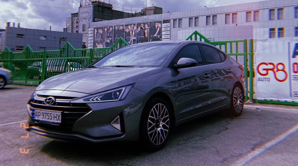 Hyundai Elantra Елааантра 3