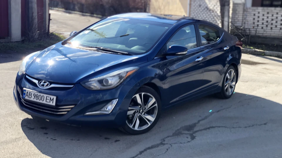 Hyundai Elantra Electra 3