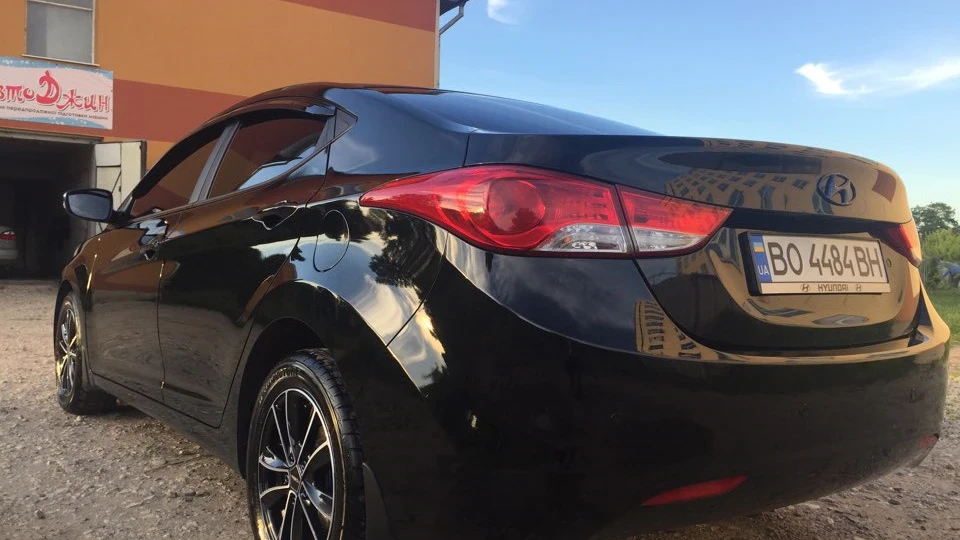 Hyundai Elantra Елла 3