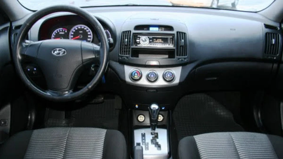 Hyundai Elantra Еллочка 4