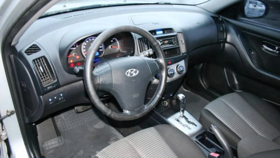 Hyundai Elantra Еллочка 5