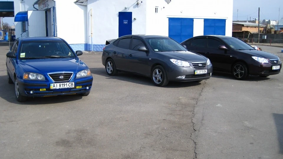 Hyundai Elantra GL "Transformer Bot" 3