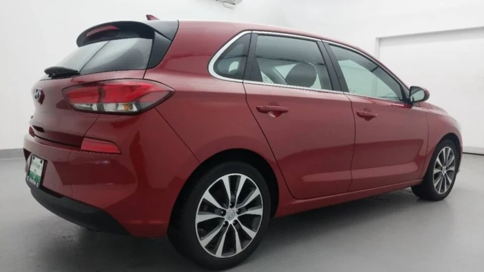 Hyundai Elantra GT 2.0 АТ 3