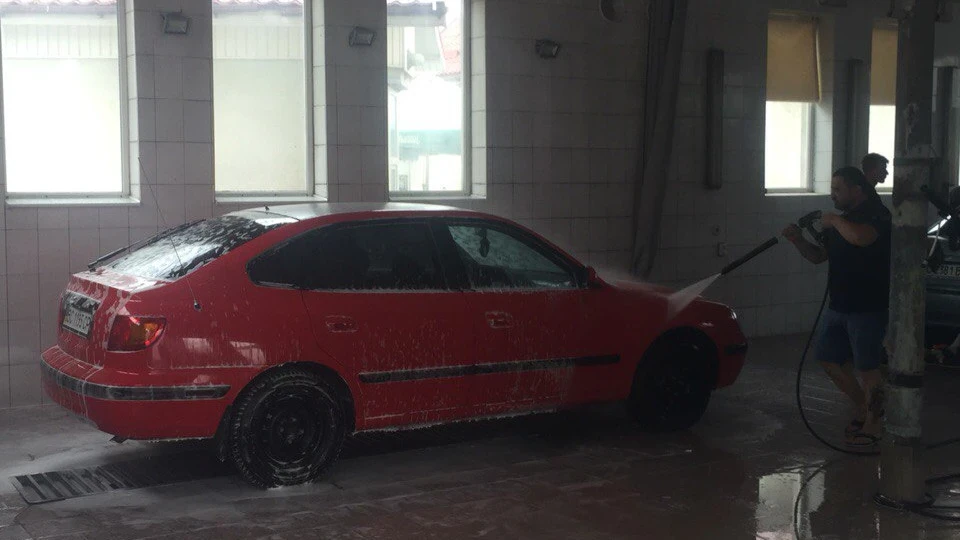 Hyundai Elantra III 2.0i GT ЧЕРВОНА ЛИСА 4