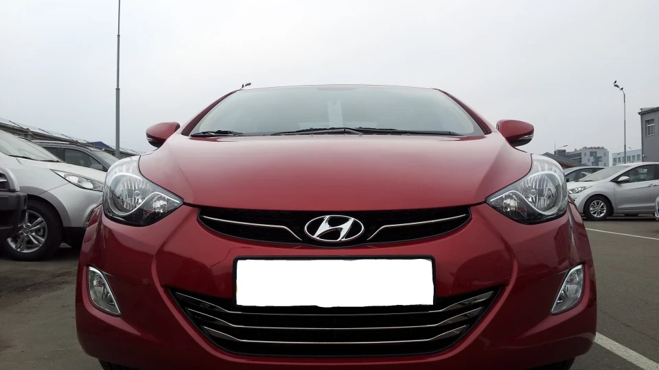Hyundai Elantra Ляля 2