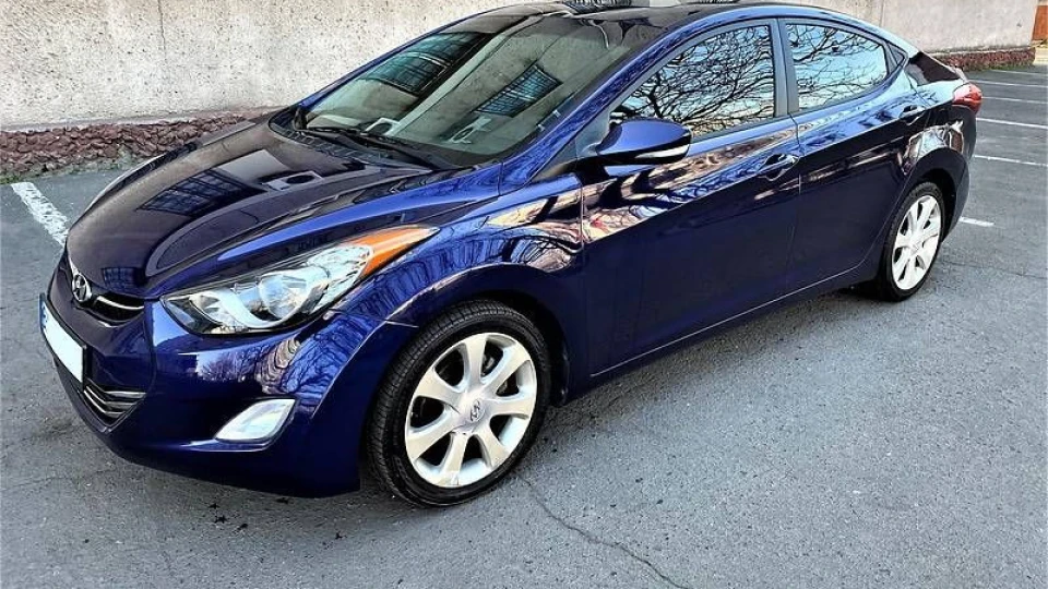 Hyundai Elantra Limited USA 2