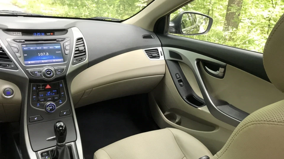Hyundai Elantra limited 2