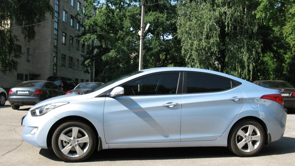 Hyundai Elantra MD 1.8MТ "Sea ​​Wave" 2