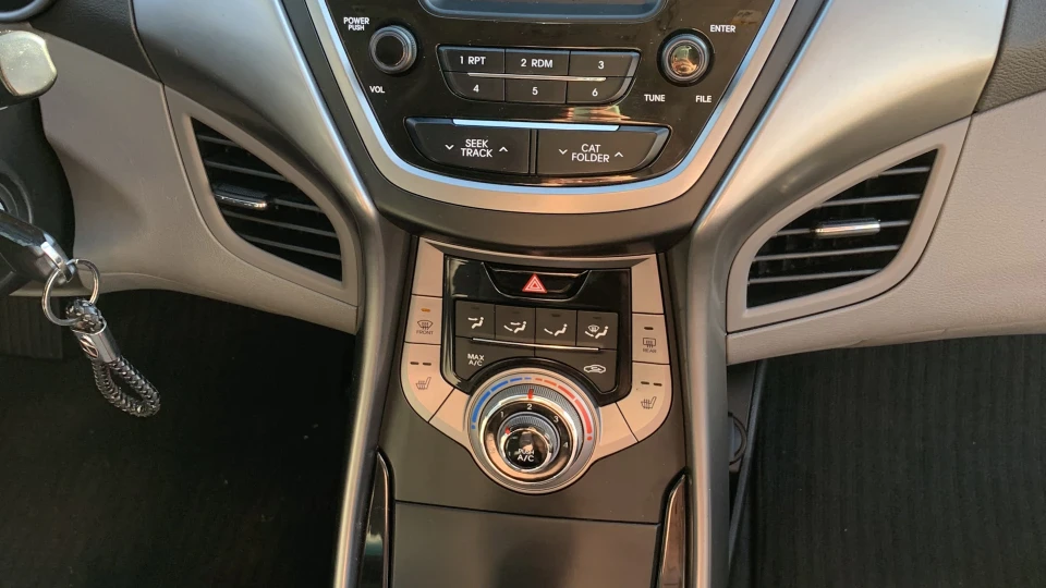 Hyundai Elantra НяшМ'яш 5