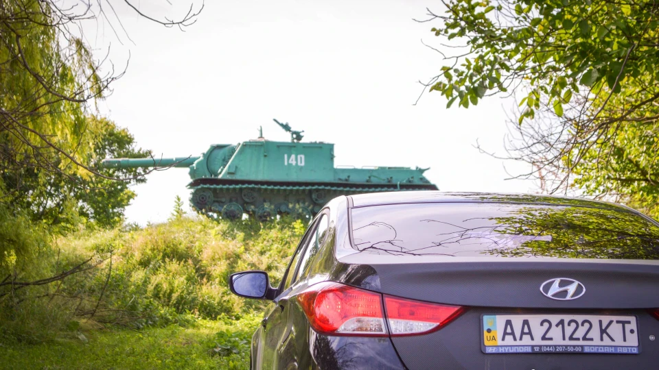 Hyundai Elantra покірна тигриця 2