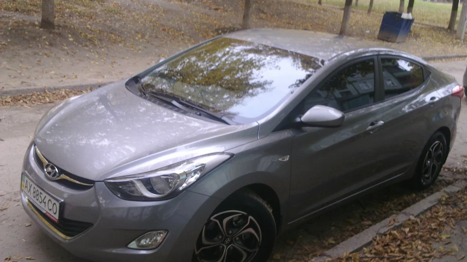 Hyundai Elantra рааакета 2