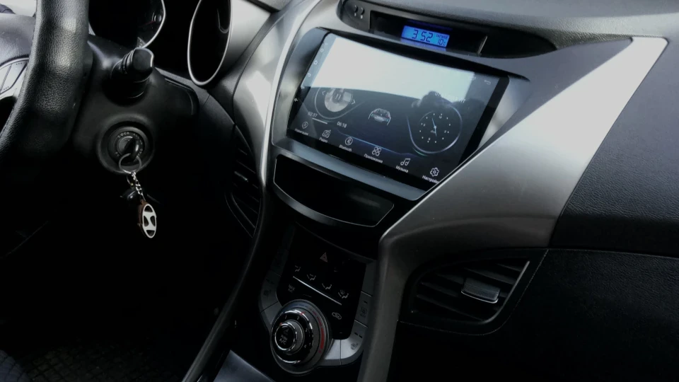 Hyundai Elantra Сіра бестія. 2