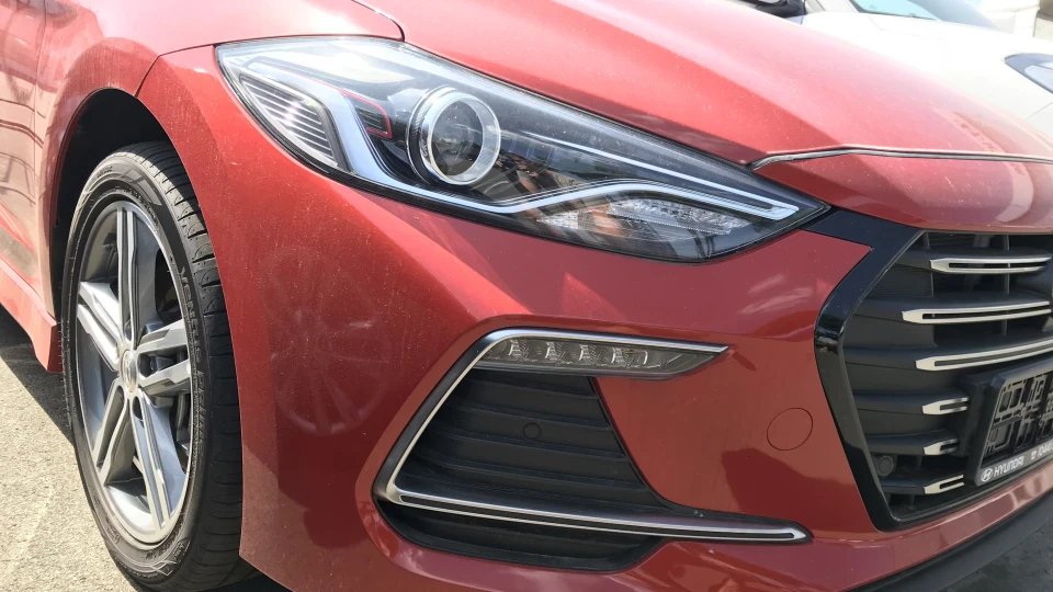 Hyundai Elantra Sport 2