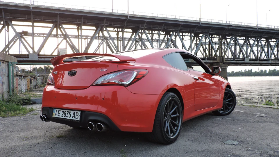 Hyundai Genesis Coupe 5