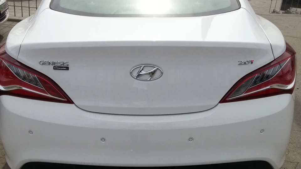 Hyundai Genesis Coupe 2
