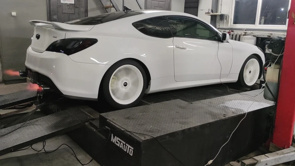 Hyundai Genesis Coupe 2.0 т. Stage3 на мінімал 3