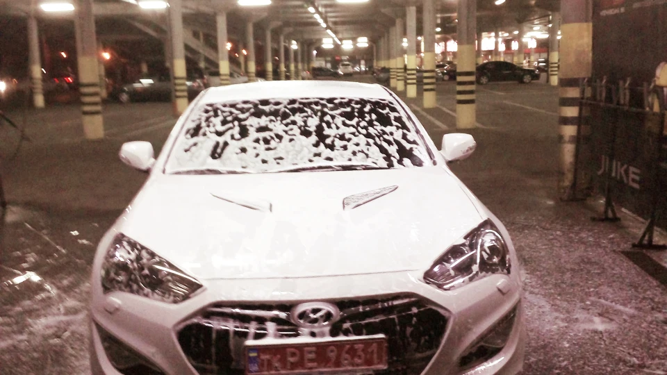 Hyundai Genesis Coupe 2.0 turbo 3
