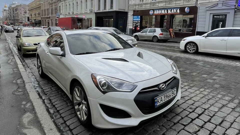 Hyundai Genesis Coupe 2.0 Турбо, 🤍 перламутр 2