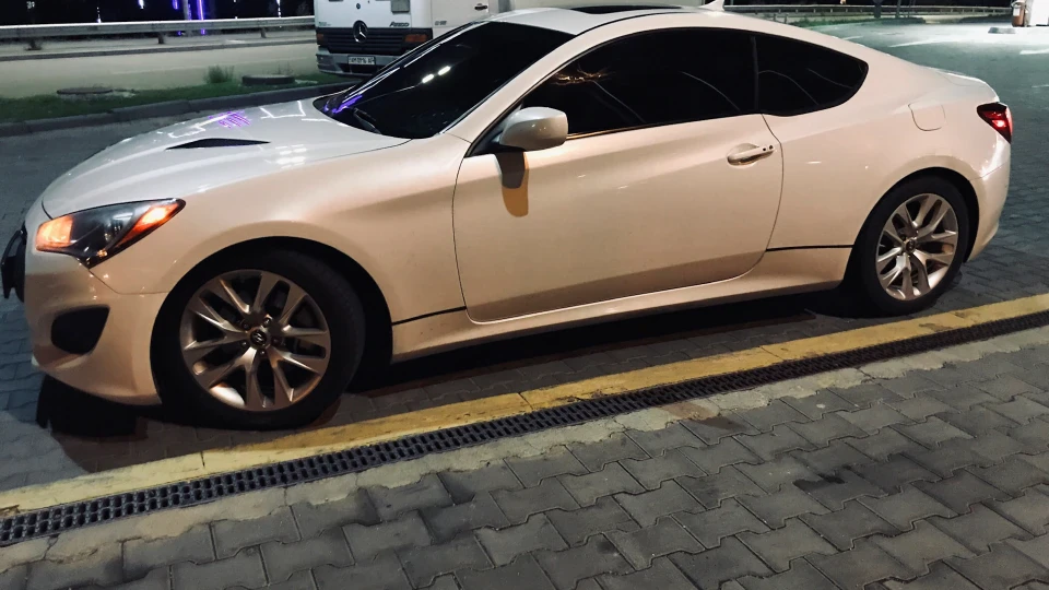 Hyundai Genesis Coupe 2.0 Турбо, 🤍 перламутр 4