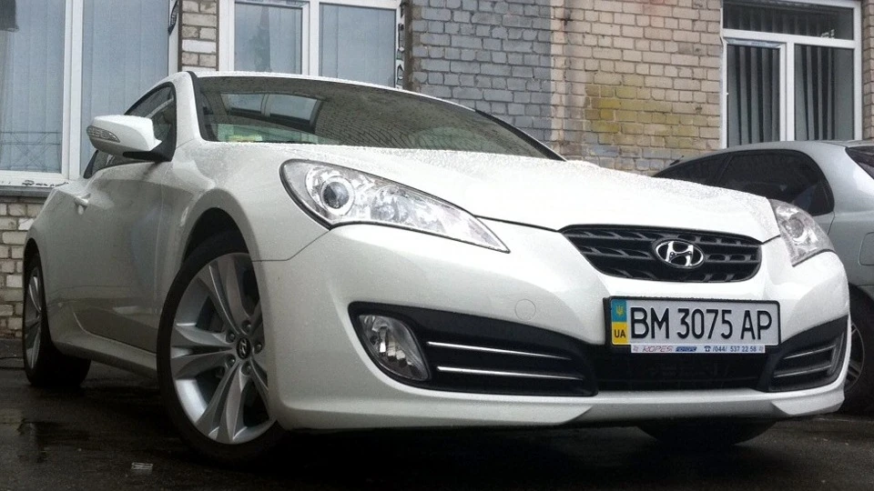 Hyundai Genesis Coupe Білий красень 2