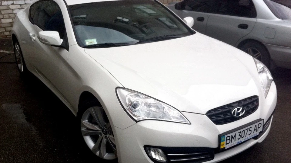 Hyundai Genesis Coupe Білий красень 3