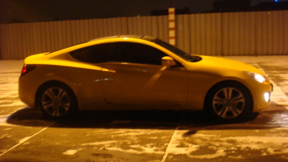 Hyundai Genesis Coupe турбо геша жовтуватий 3
