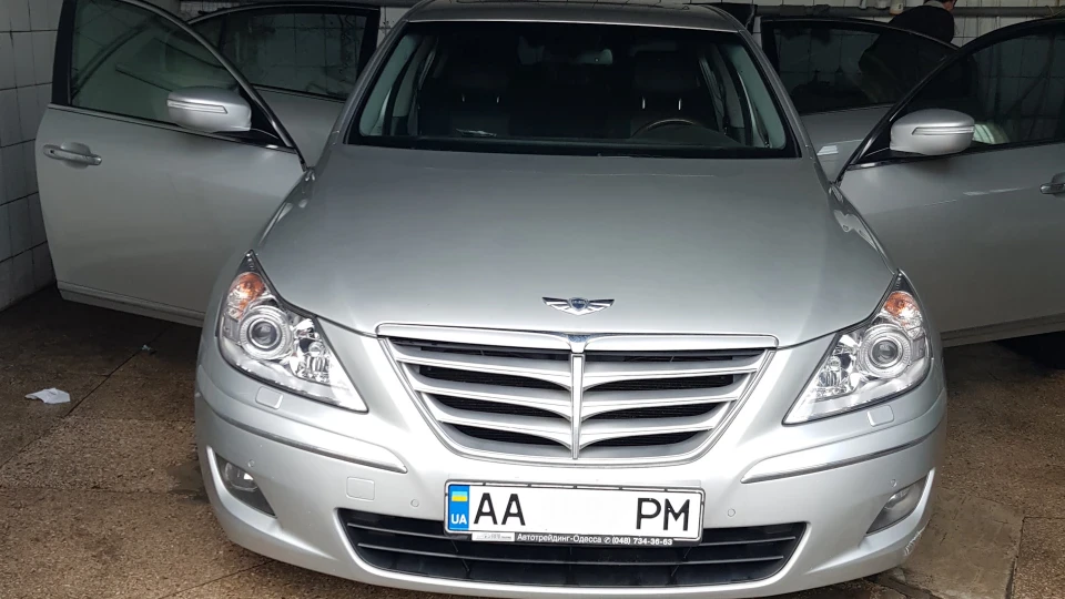Hyundai Genesis Gena 3.8 2