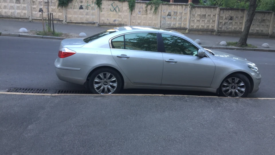 Hyundai Genesis Gena 3.8 3