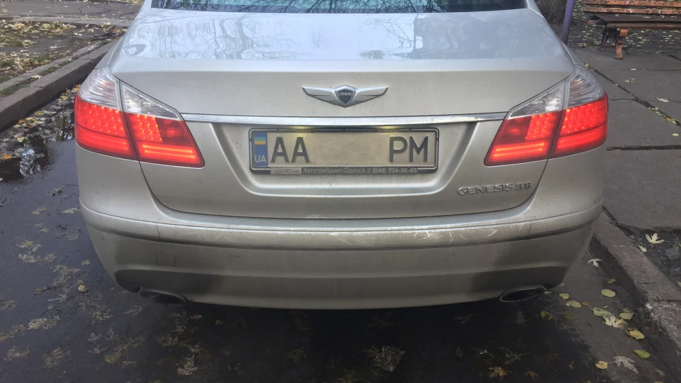 Hyundai Genesis Gena 3.8 5