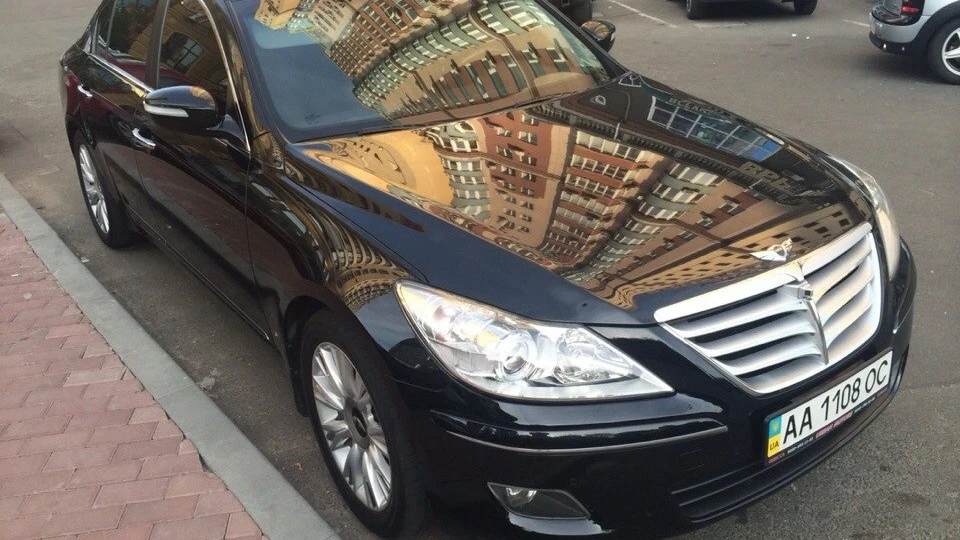 Hyundai Genesis ПРОДАЄТЬСЯ 2
