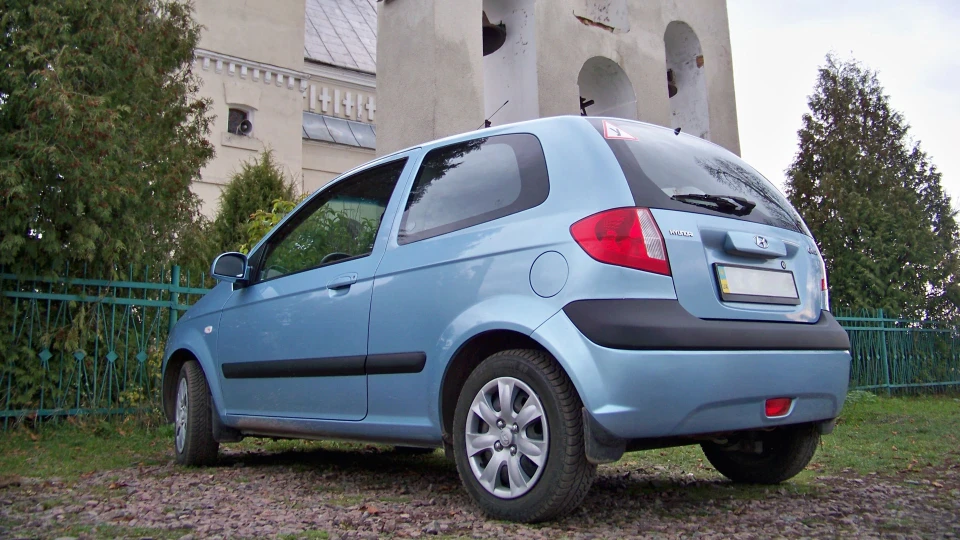 Hyundai Getz 1.1 Coupé 2