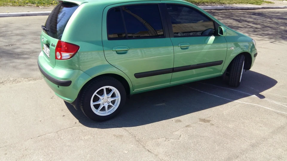 Hyundai Getz Green & White (GAW) 4
