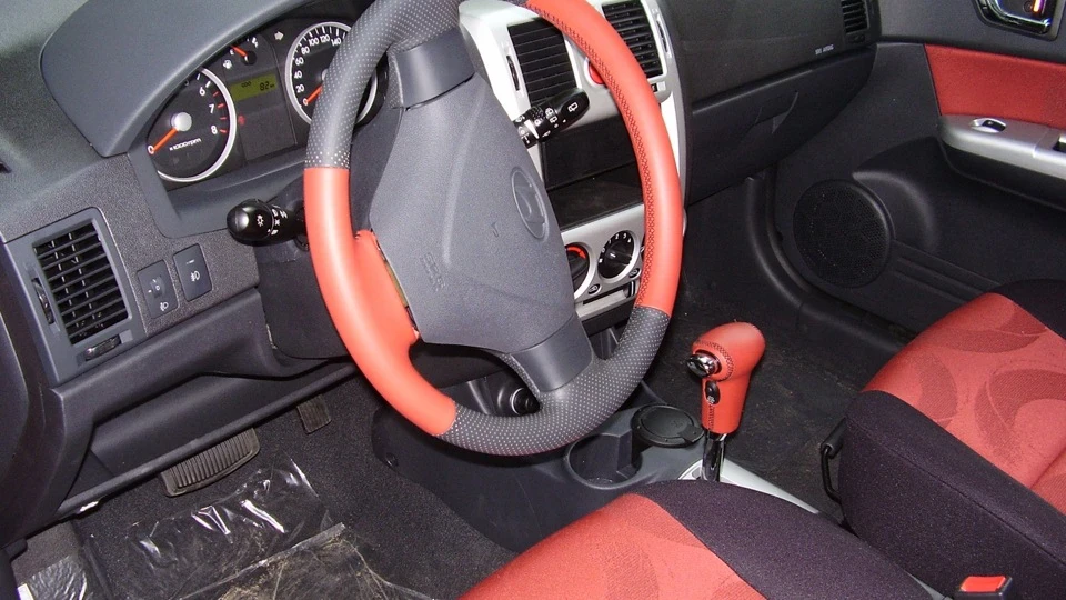 Hyundai Getz Red Car 4