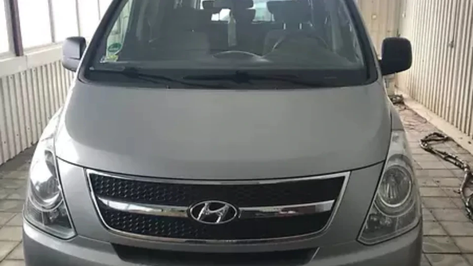 Hyundai Grand Starex 2