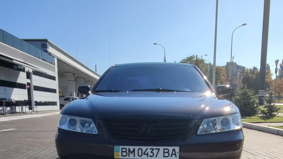 Hyundai Grandeur 4