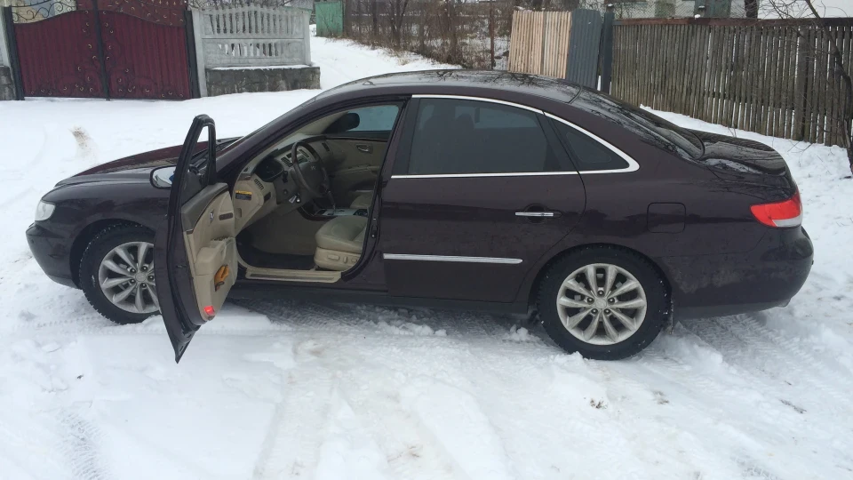Hyundai Grandeur 4