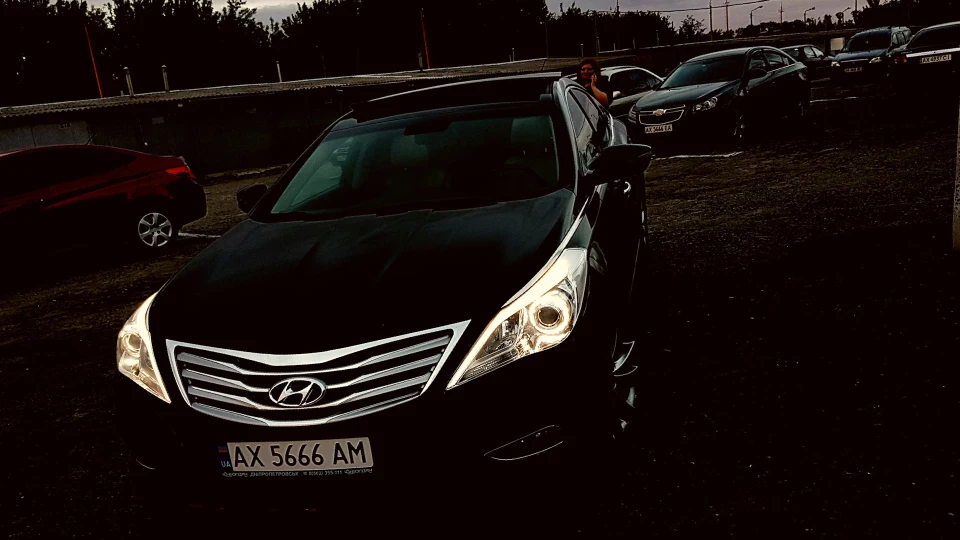 Hyundai Grandeur 3.0 2