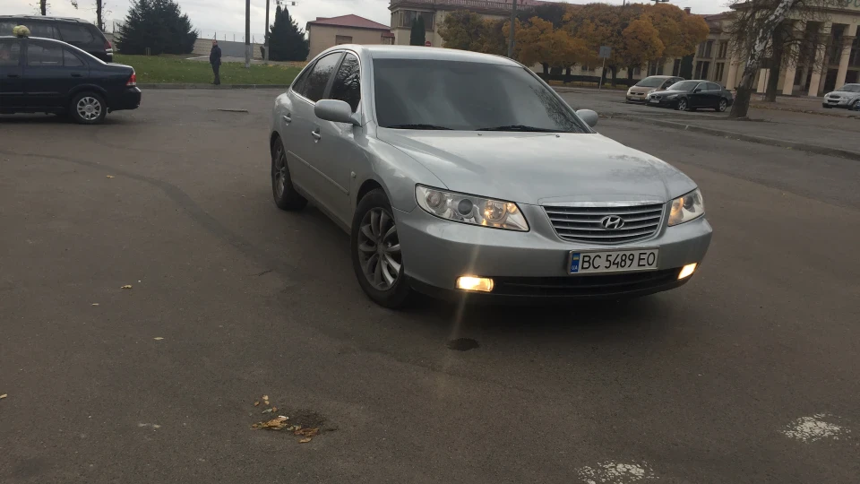 Hyundai Grandeur Azera 4