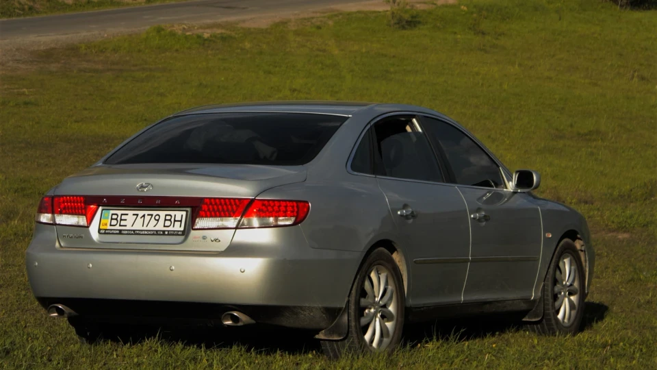 Hyundai Grandeur Azera 3