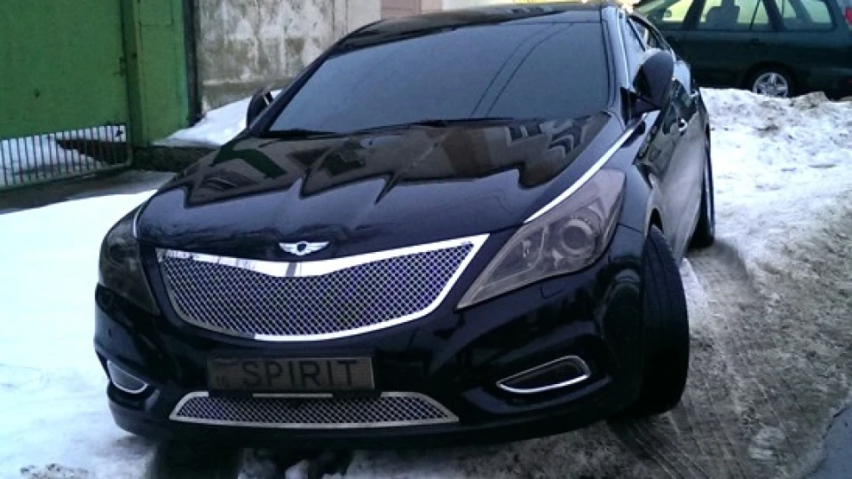 Hyundai Grandeur HG 3.0 V6 SPIRIT 2