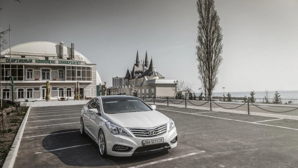 Hyundai Grandeur Rusttere RT1 R20