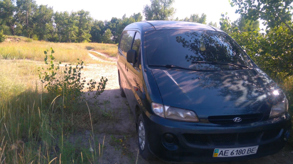 Hyundai H-1