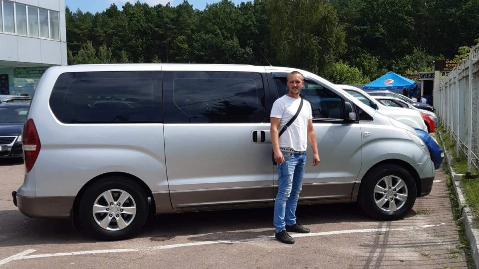 Hyundai H-1
