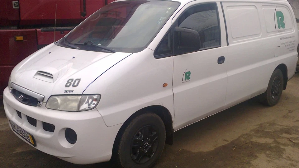 Hyundai H-1