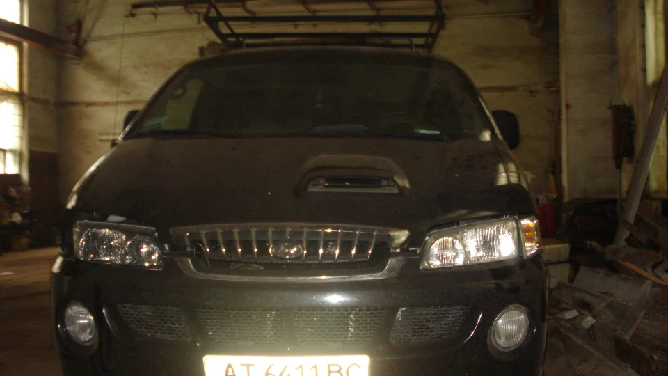 Hyundai H-1
