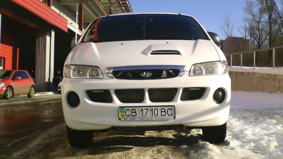 Hyundai H-1 2,5 CRDI 2