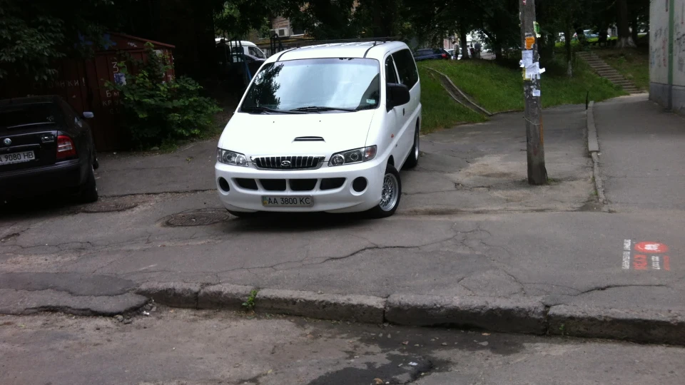 Hyundai H-1 Besheny tarantas))) 2