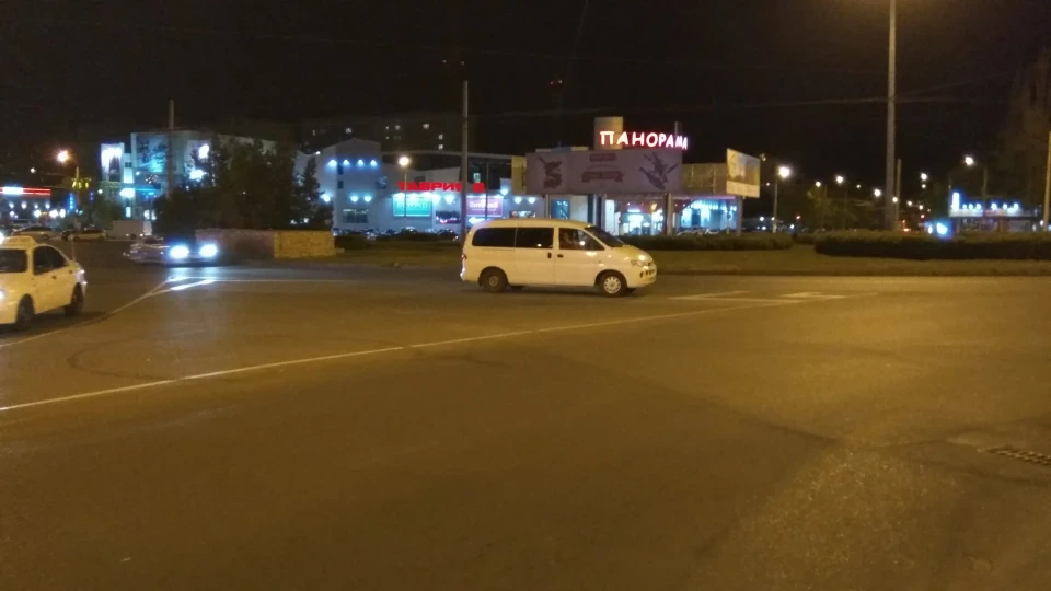 Hyundai H-1 Безбаштовий Заєць 3