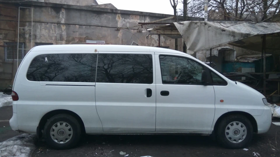 Hyundai H-1 Безбаштовий Заєць 4