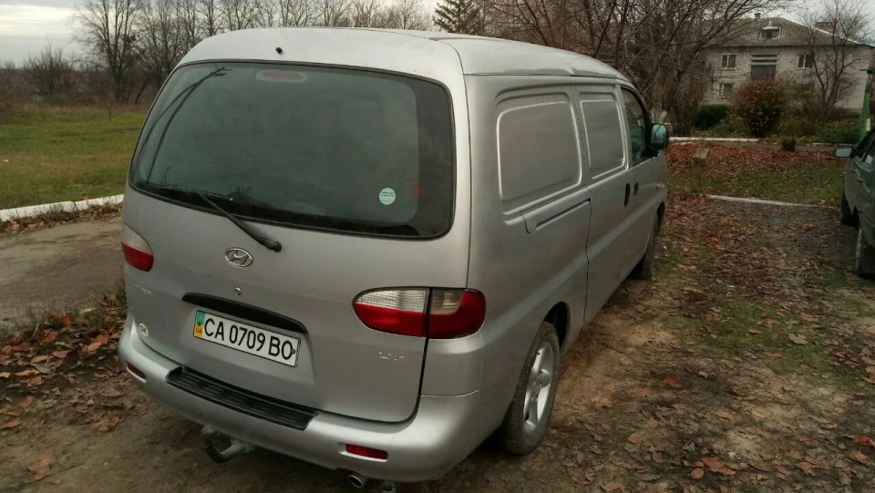 Hyundai H-1 MetaLLic 2